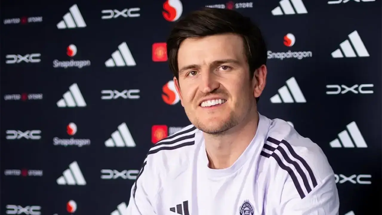 Harry Maguire Kontrak Baru, MU Kunci Bek Inggris Hingga 2027 | Olahraga